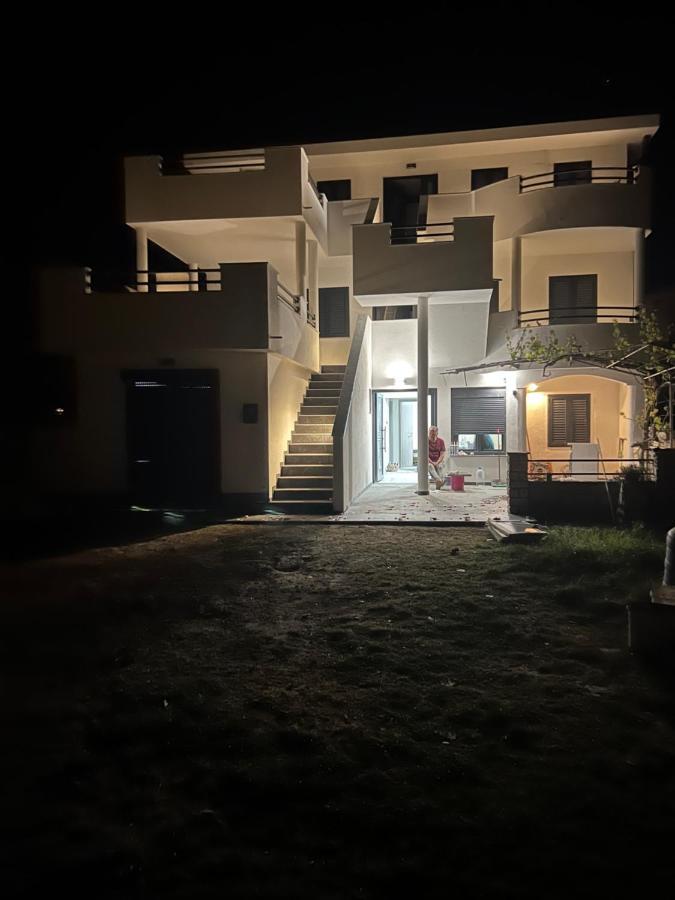 Apartments Linic Nin Exterior photo